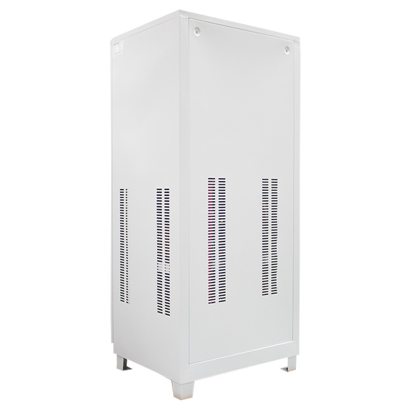 90KVA 3相電圧安定器 レーザー切断機械のためのセルボモーター技術付き自動電圧調節器